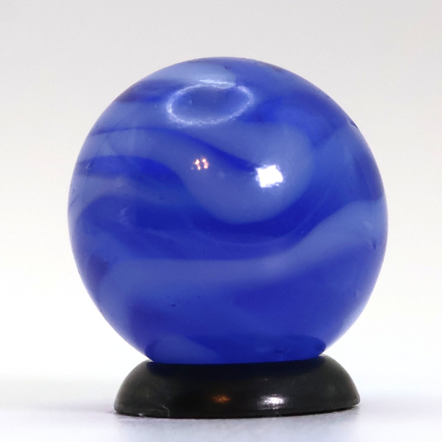 11/16" Swirl Marble Translucent Blue w/ white ribbons NM+