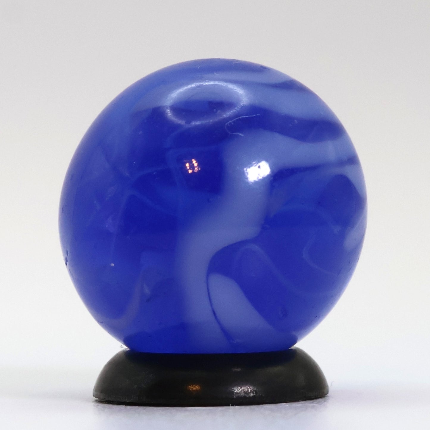 11/16" Swirl Marble Translucent Blue w/ white ribbons NM+