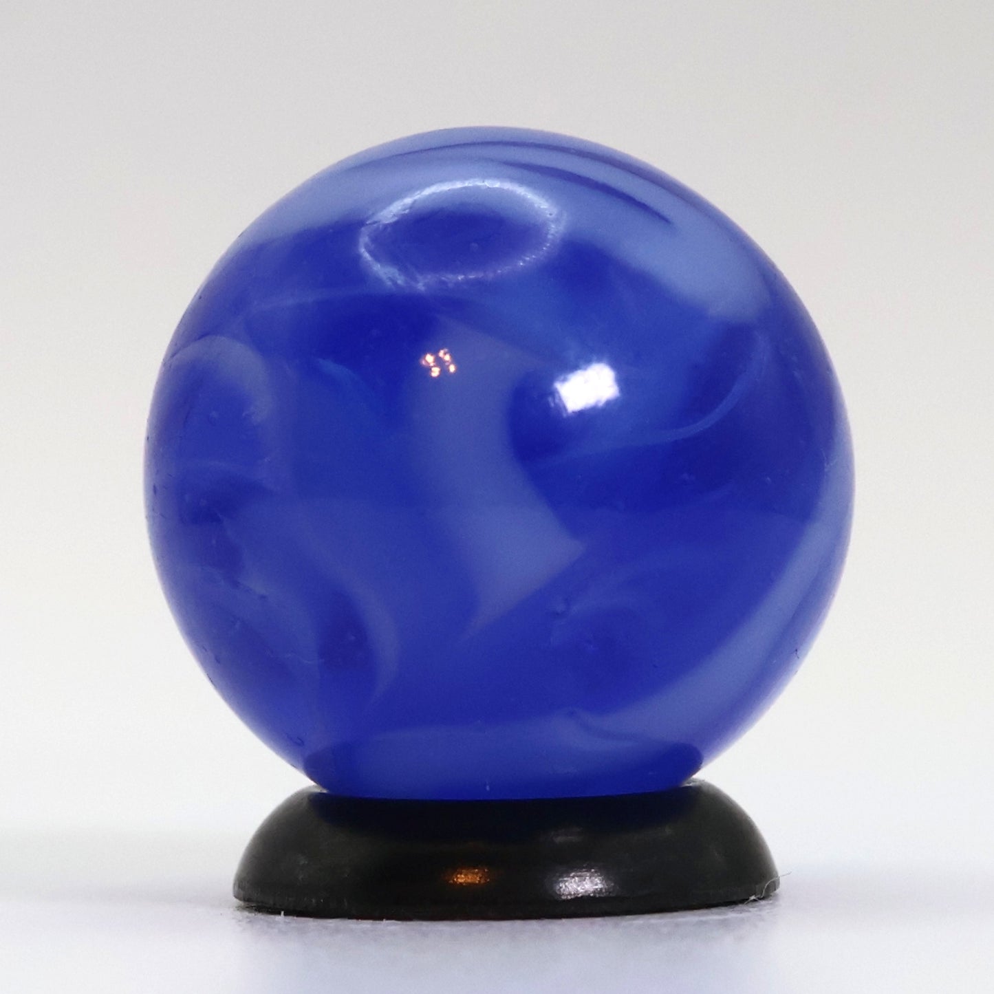 11/16" Swirl Marble Translucent Blue w/ white ribbons NM+