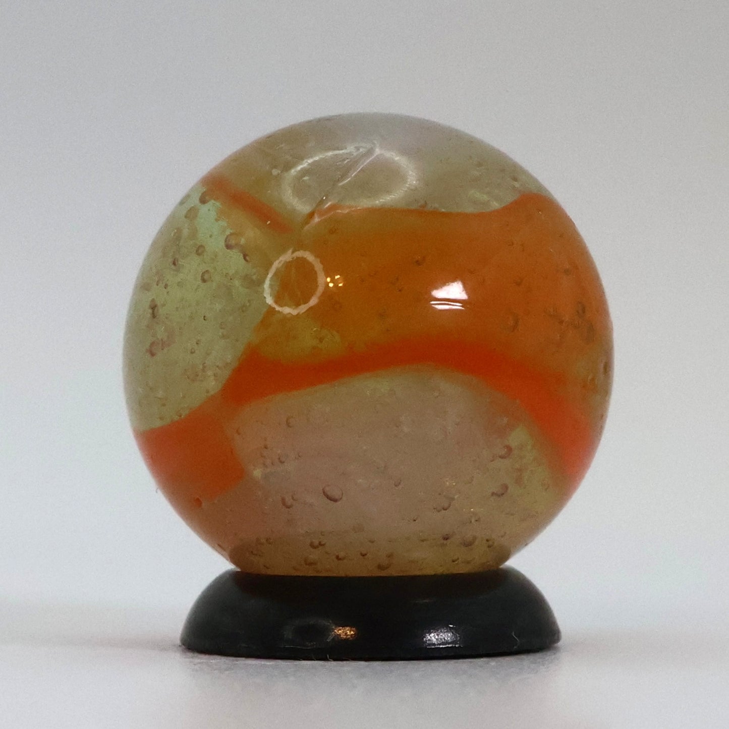 11/16" Peltier Rainbo Clear Based Orange Seedy Bubbles MINT
