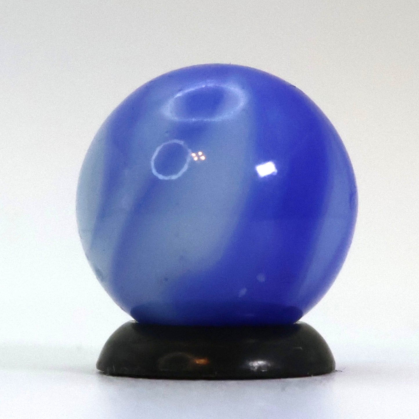 5/8" Swirl Marble Blue & White NM+