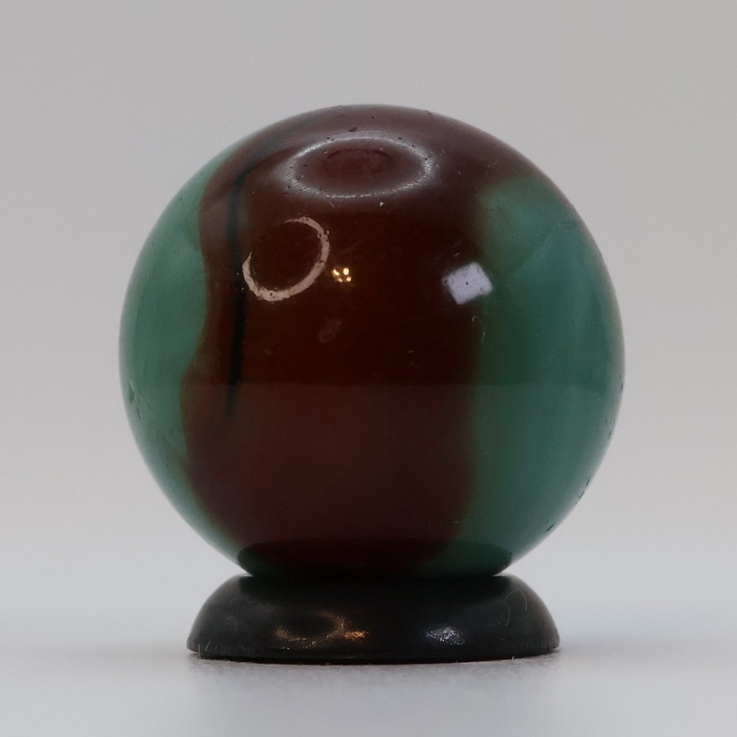 11/16" Akro Agate "Lazy" Corkscrew green/ red NM+