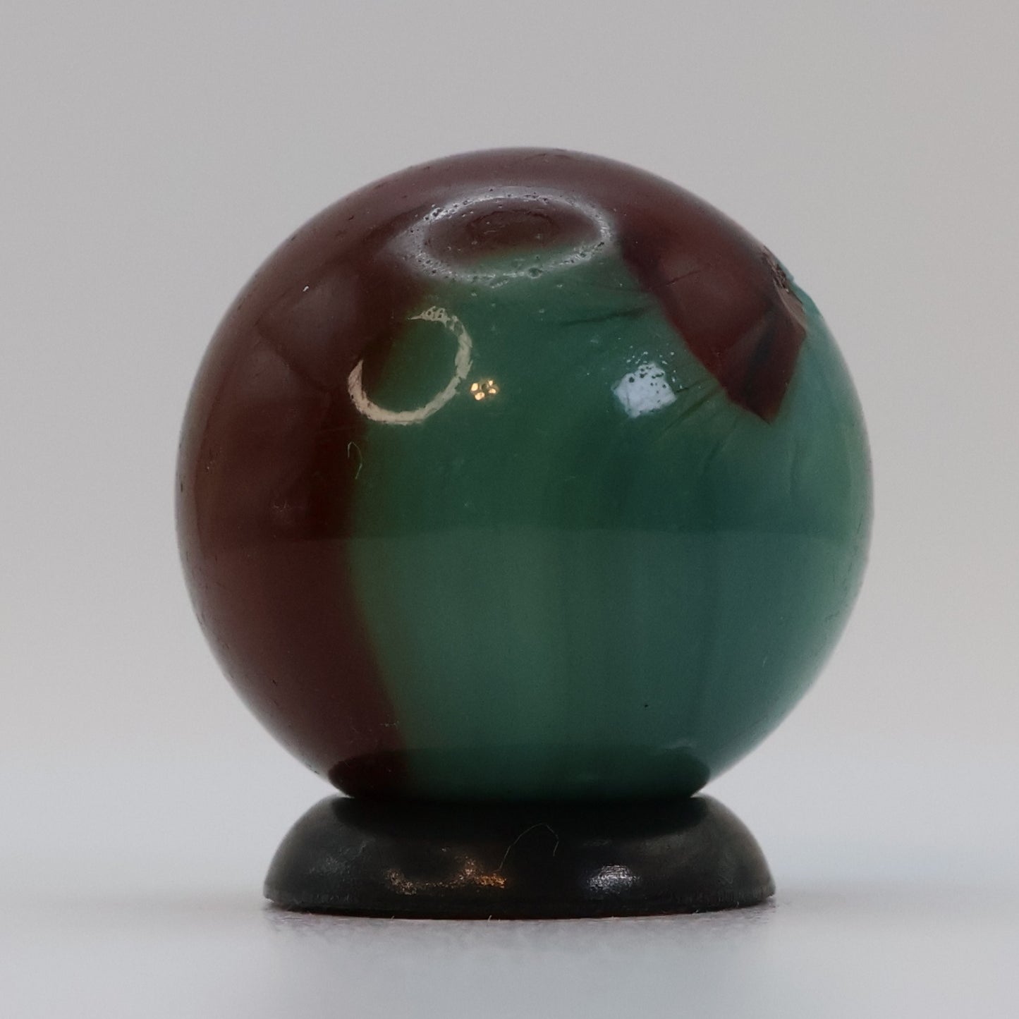 11/16" Akro Agate "Lazy" Corkscrew green/ red NM+