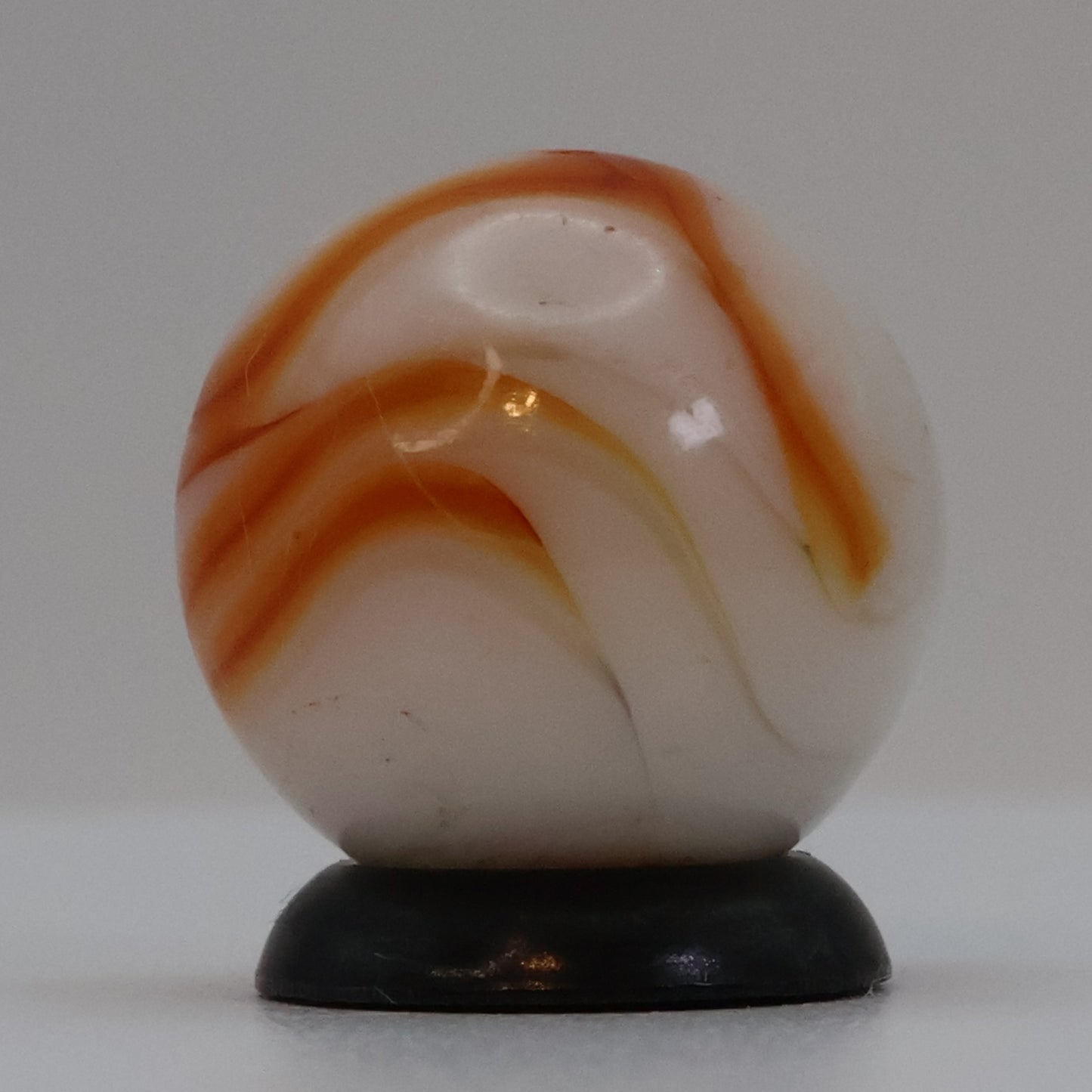 5/8" Swirl Marble White/ Orange/ tan NM