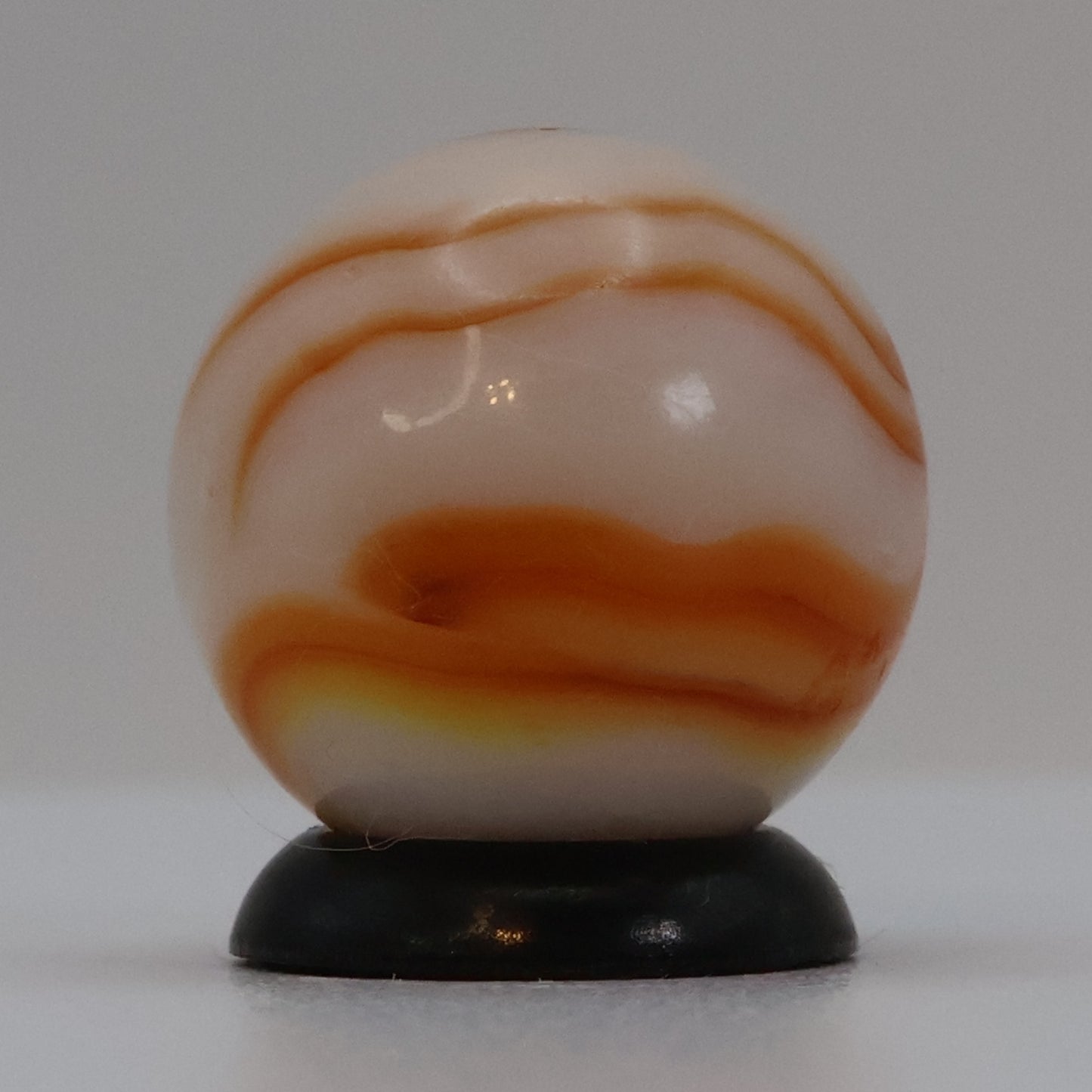 5/8" Swirl Marble White/ Orange/ tan NM