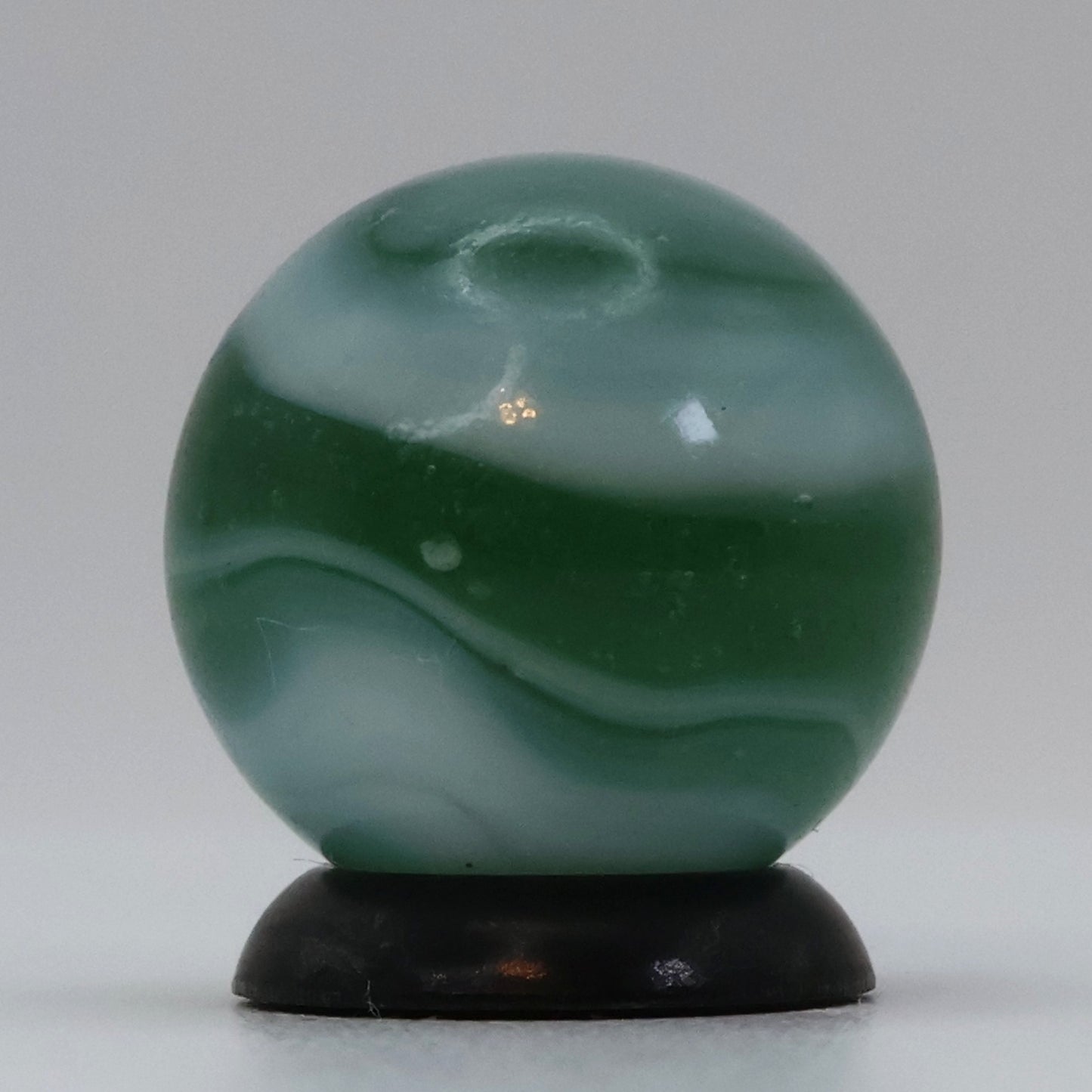 5/8" Peltier National Rainbo Polar Bear Marble NM+