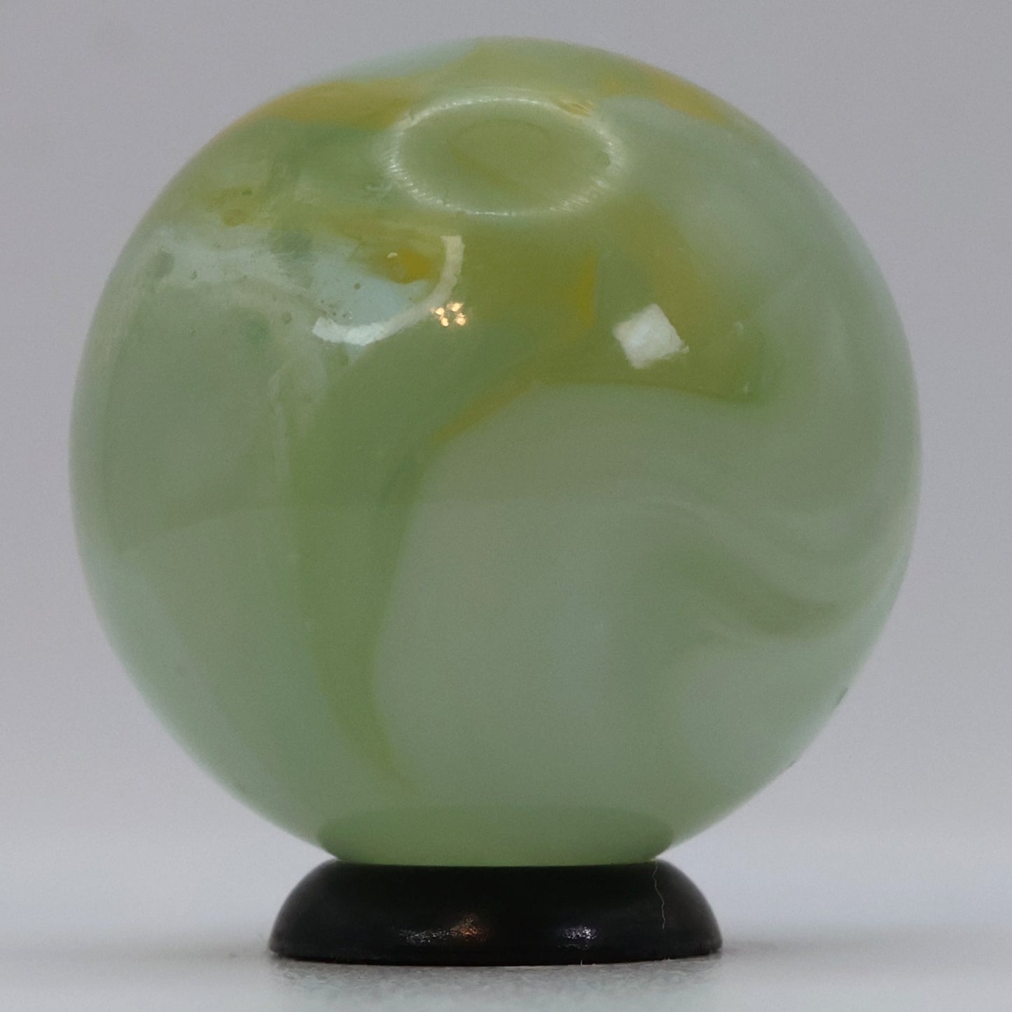 1" Vitro Agate Conqueror Phantom? Yellow MINT