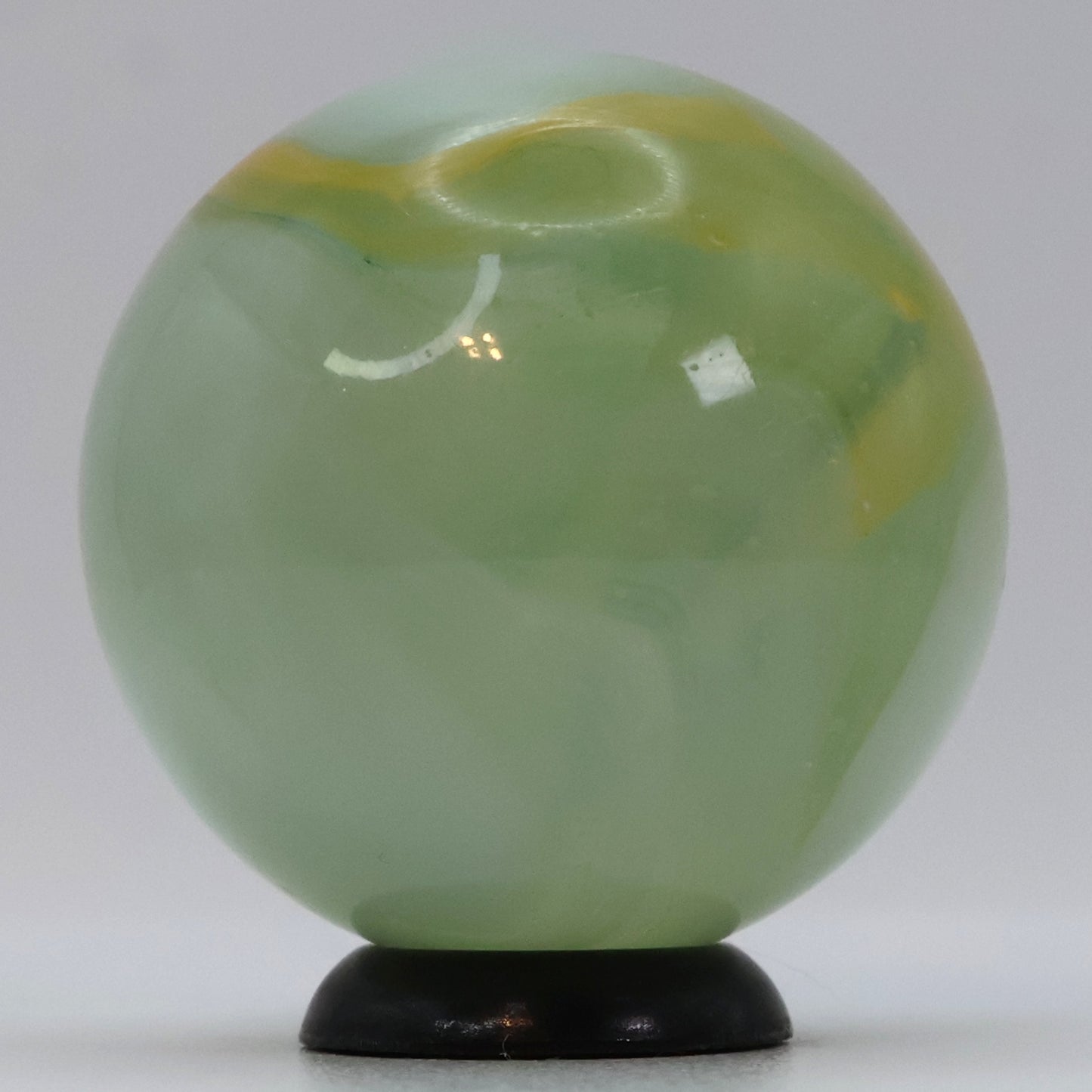 1" Vitro Agate Conqueror Phantom? Yellow MINT