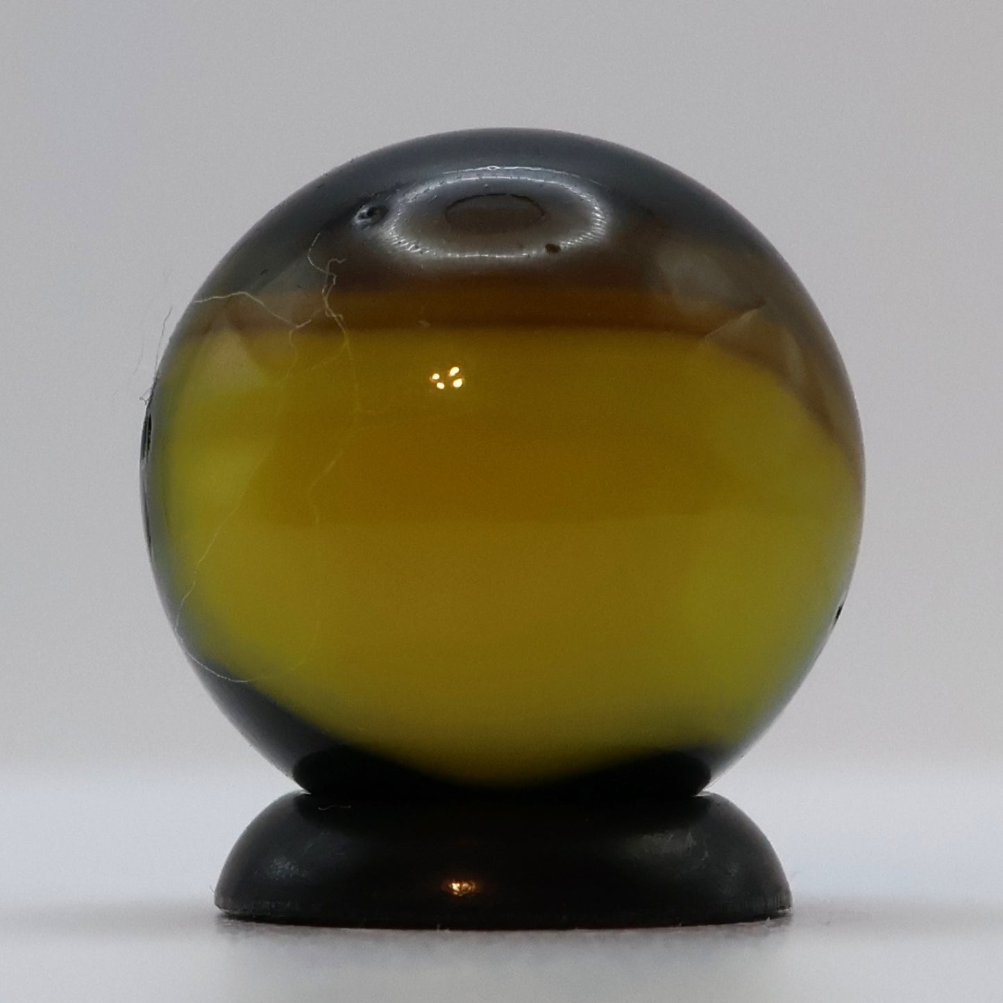 5/8" Akro Agate Royal Patch "Bumblebee" Yellow & Black NM+