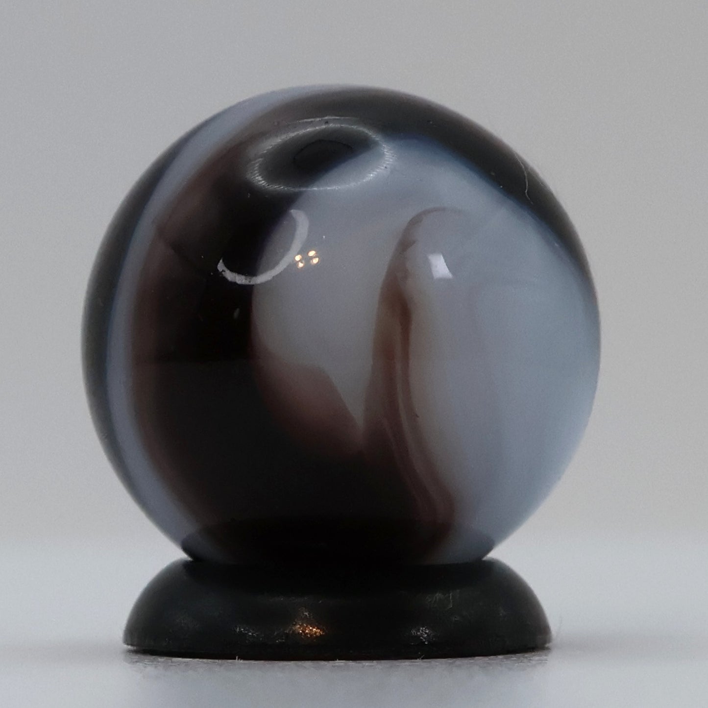 5/8" Akro Agate Prizename Corkscrew - deep purple & cloudy white NM++