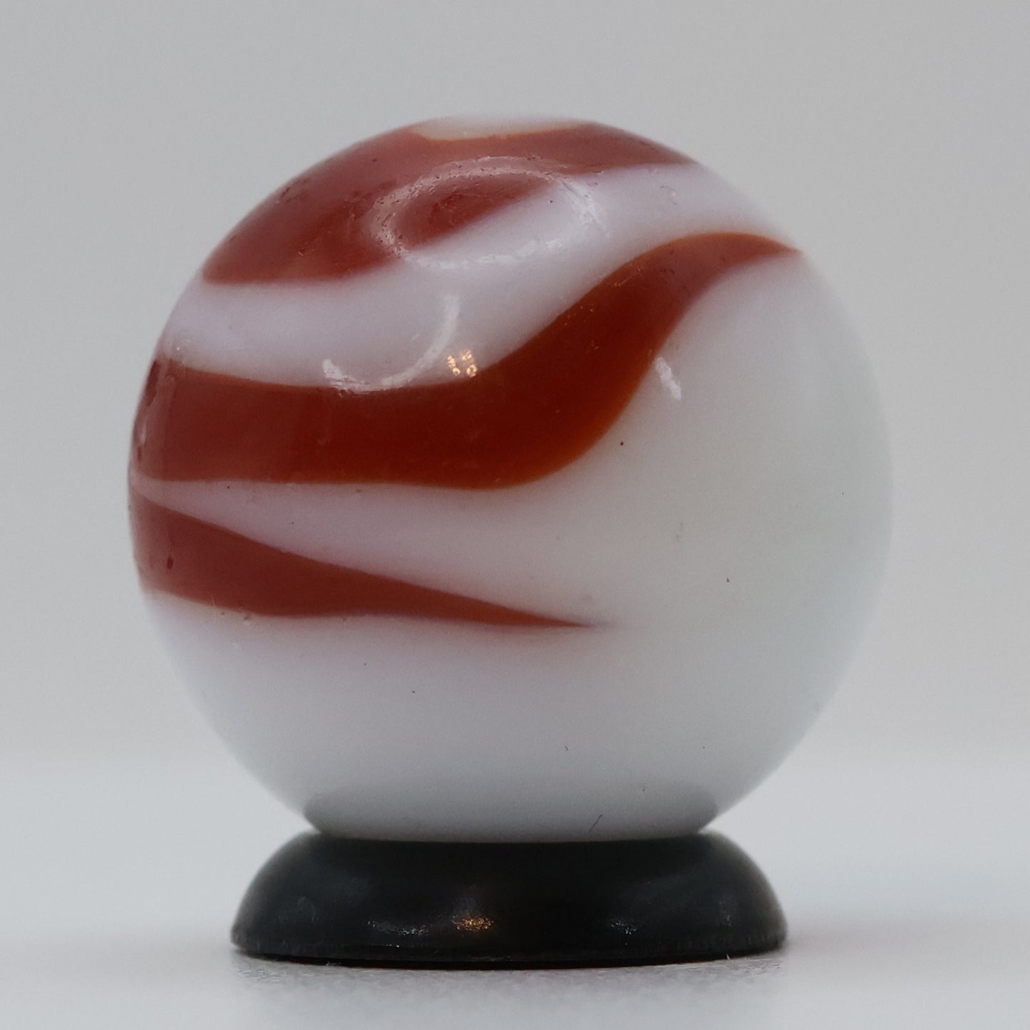 11/16" Swirl Marble Red & white, Alley? NM+