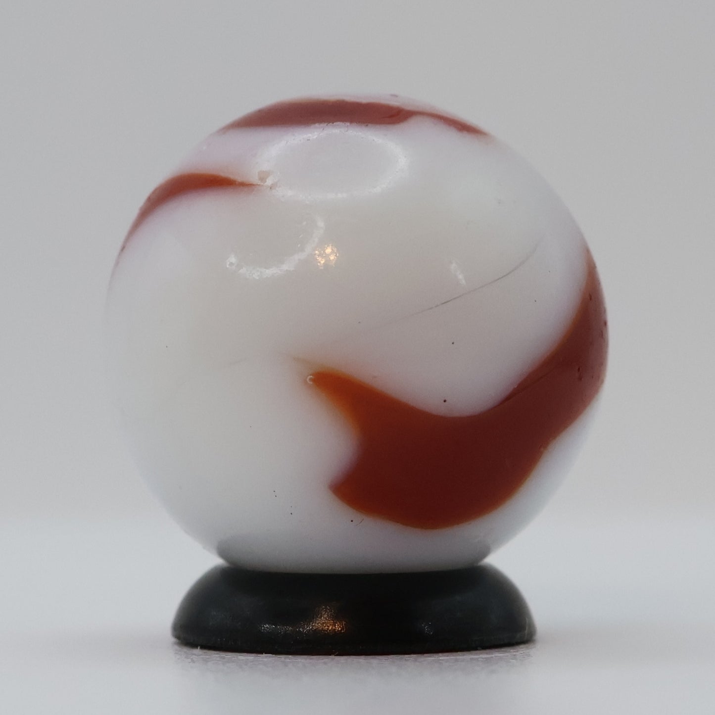 11/16" Swirl Marble Red & white, Alley? NM+