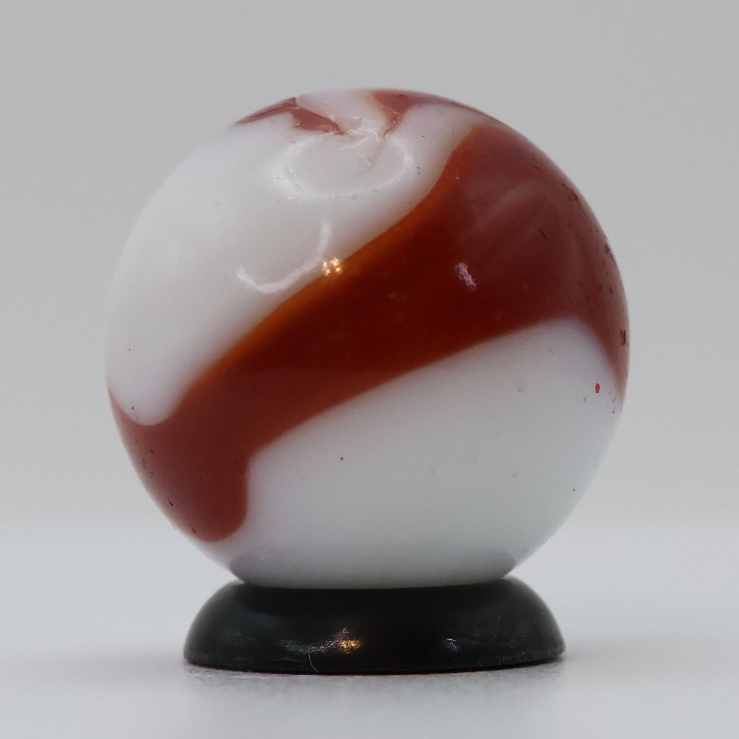 11/16" Swirl Marble Red & white, Alley? NM+