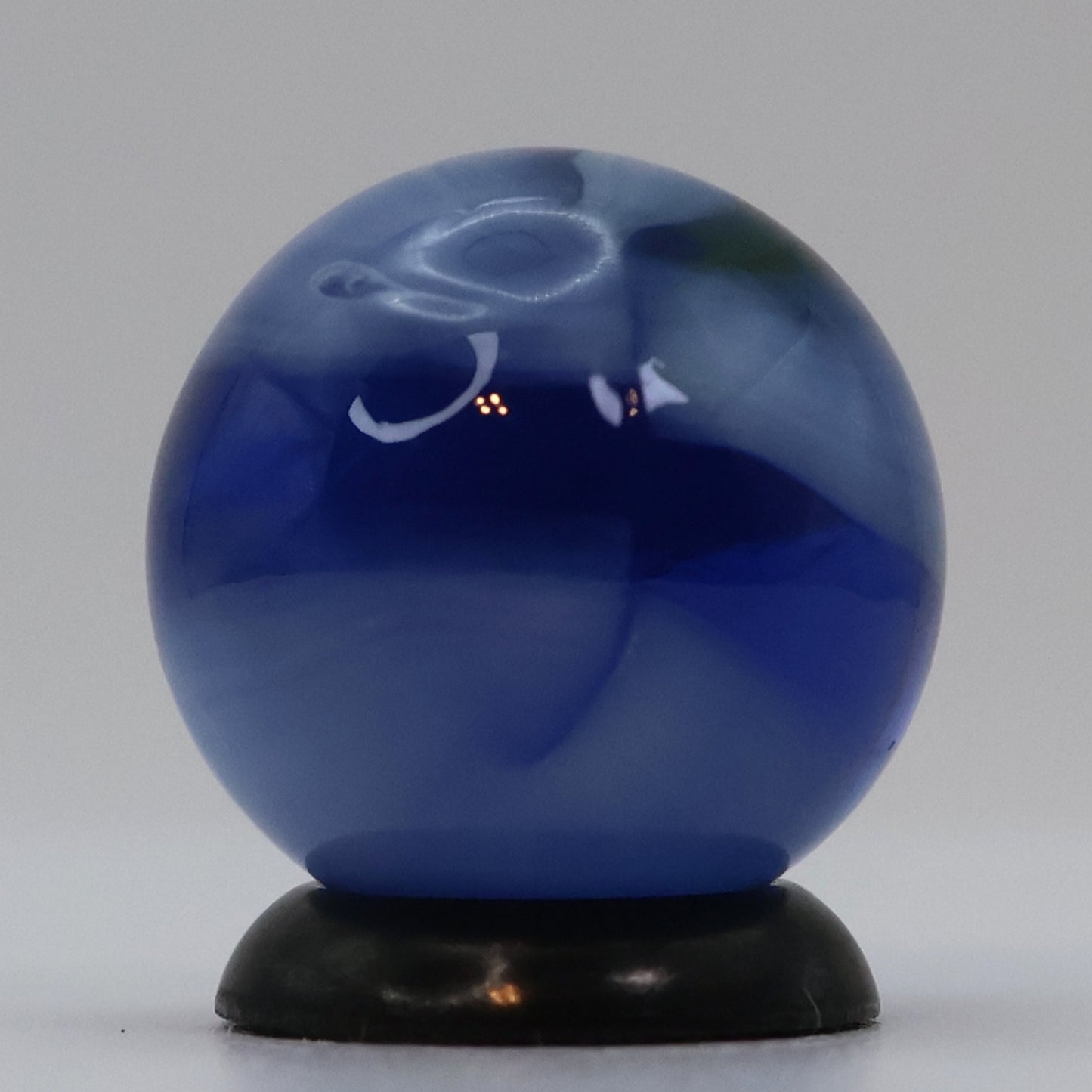 5/8" Marble King Translucent Cobalt Blue Base w/ White Ribbons M-