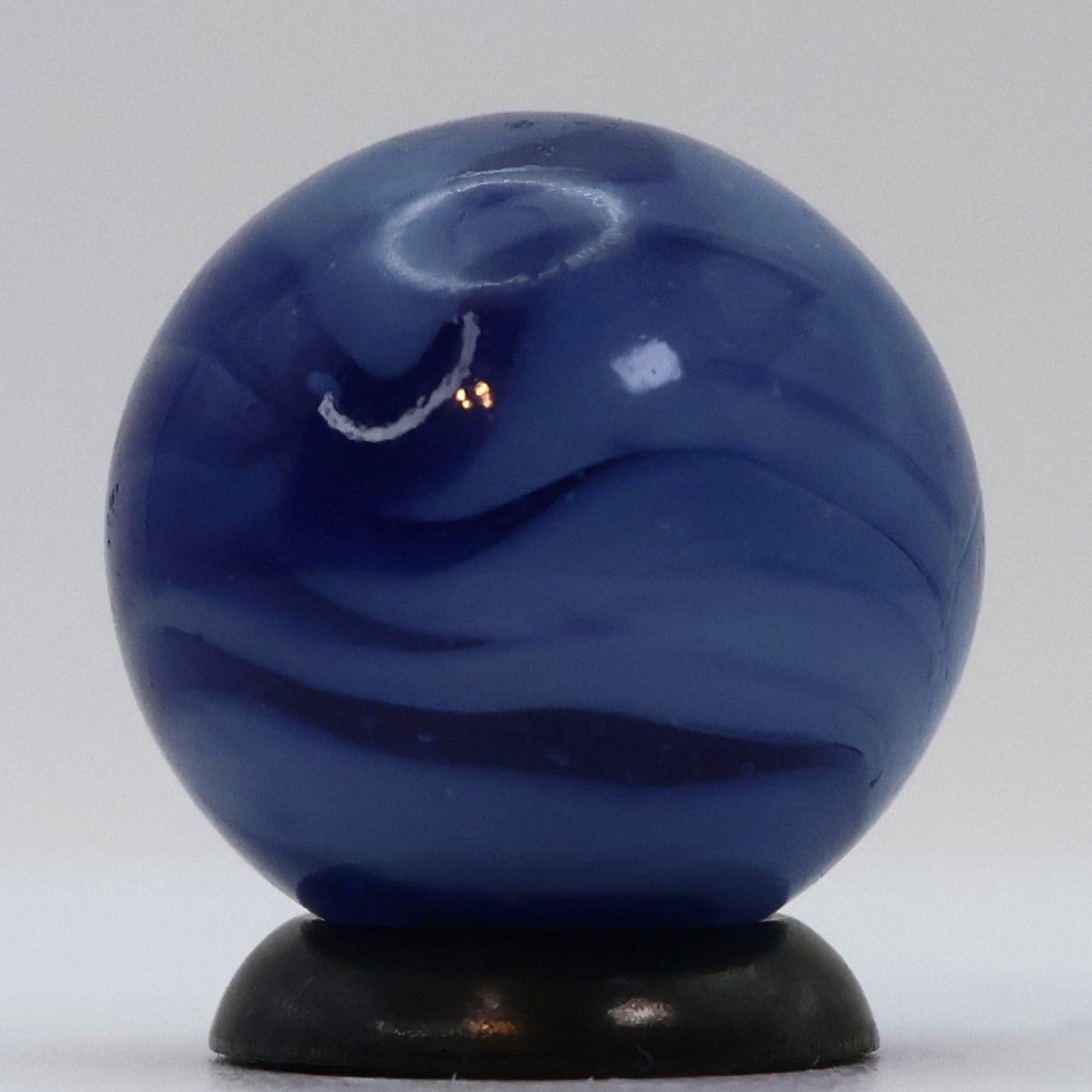 11/16" Alley Agate? Flame Marble translucent & blue NM+