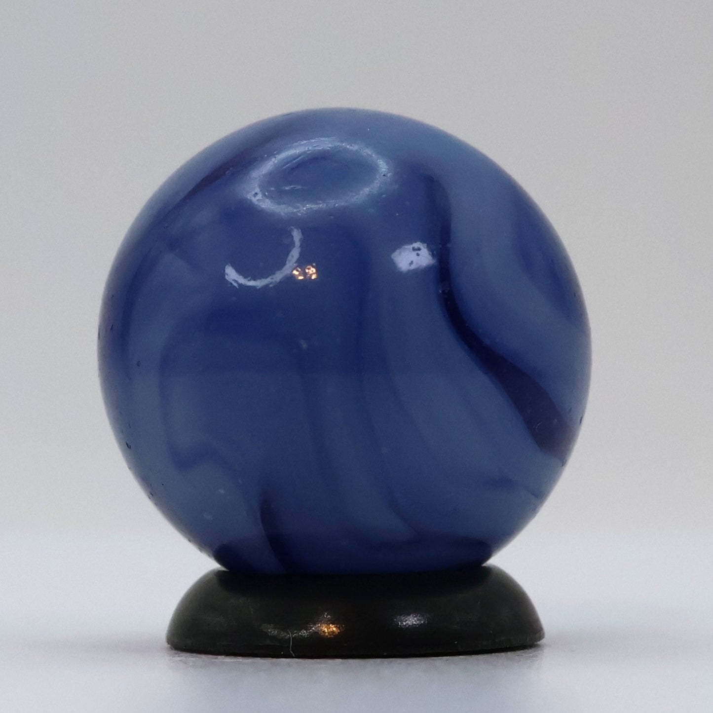 11/16" Alley Agate? Flame Marble translucent & blue NM+