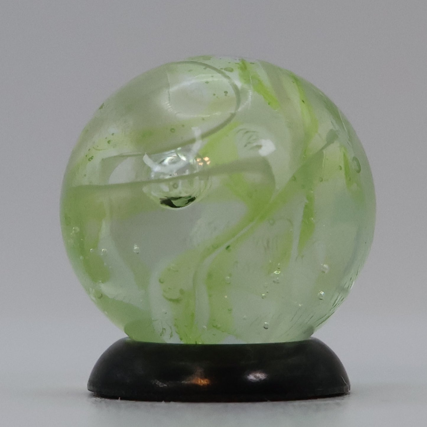 5/8" Veiligglas Yellow translucent Marble, NM+ small cold crease