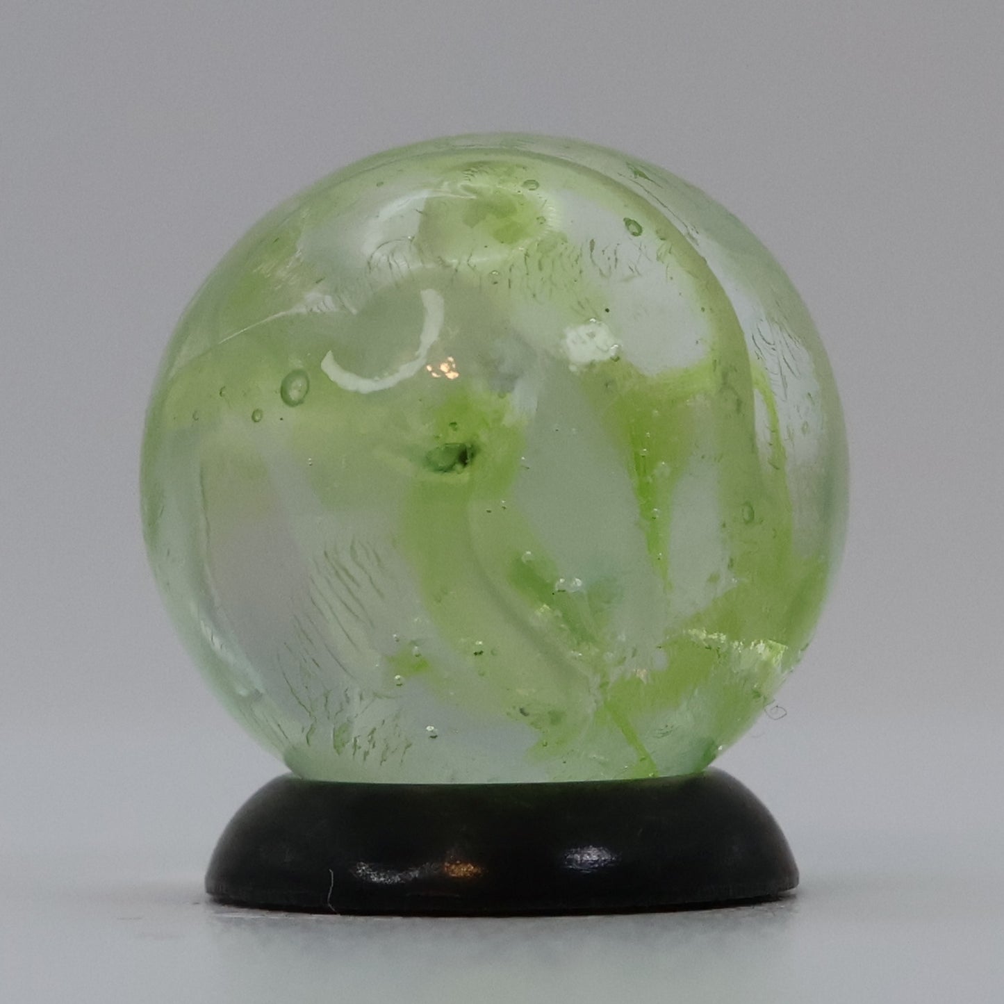 5/8" Veiligglas Yellow translucent Marble, NM+ small cold crease