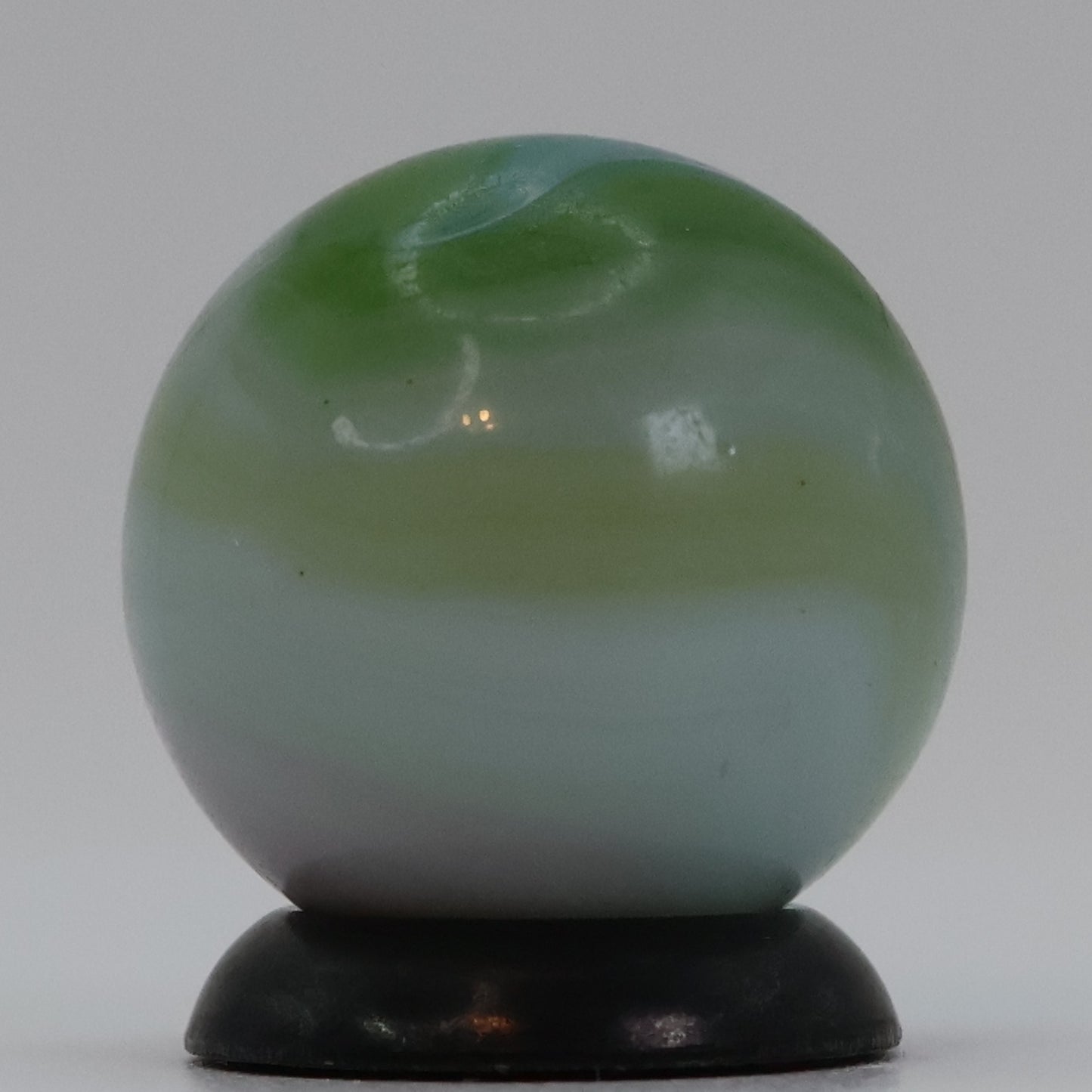 5/8" Vitro Agate Easter Egg Marble NM+