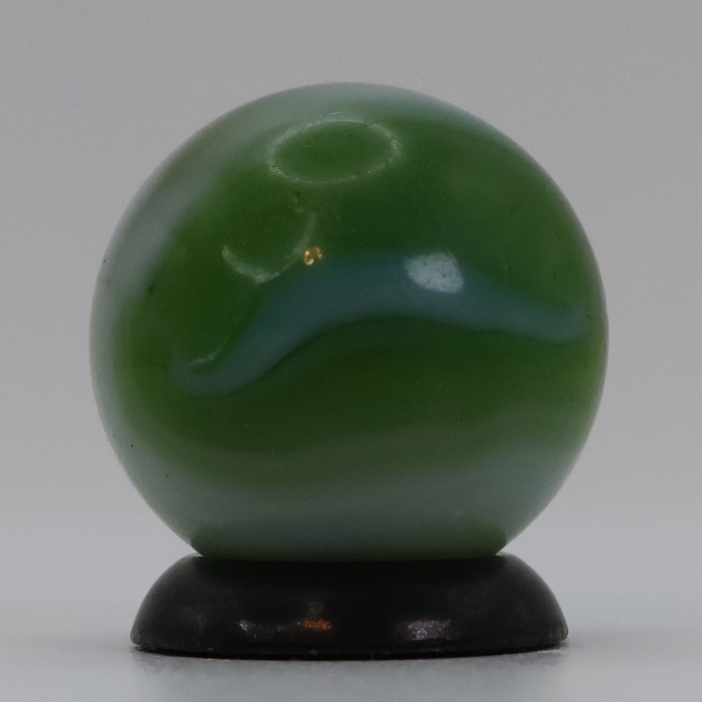 5/8" Vitro Agate Easter Egg Marble NM+