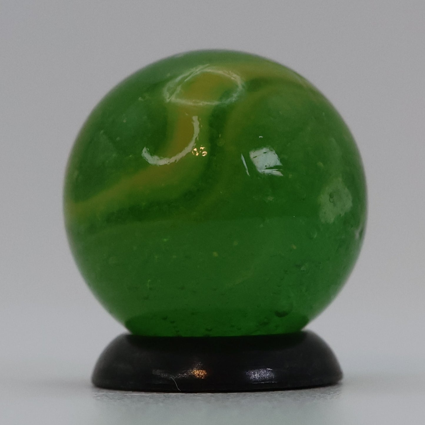 5/8" Peltier Rainbo Antifreeze Marble NM+