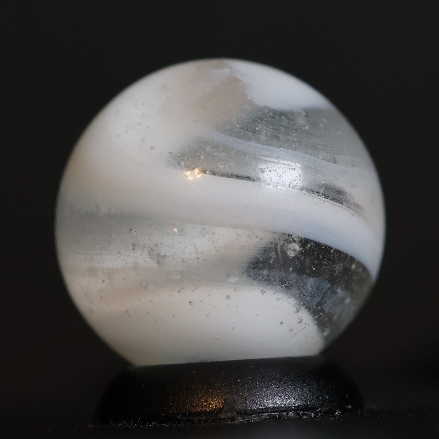 5/8" Akro Agate Snake Marble - White & Clear NM+
