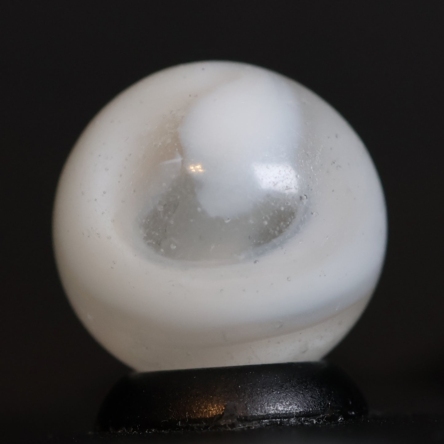5/8" Akro Agate Snake Marble - White & Clear NM+