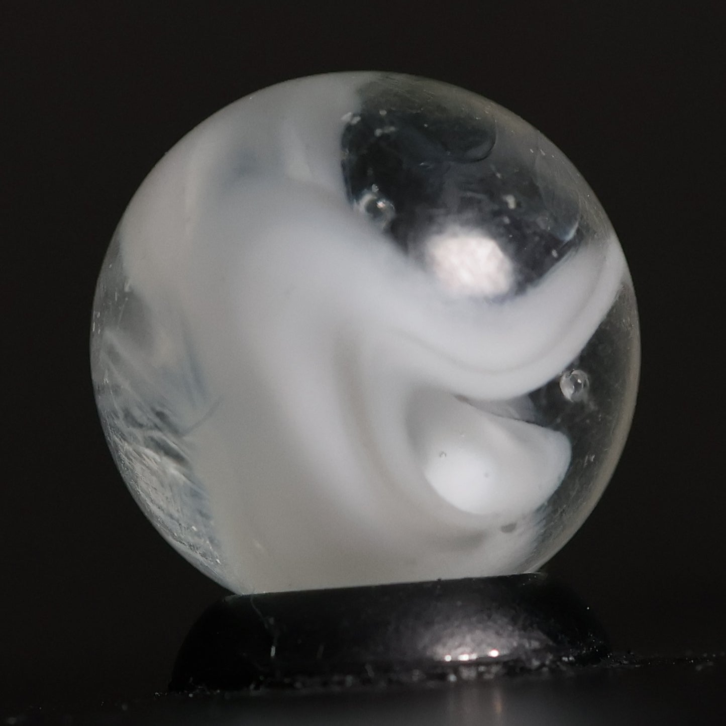 5/8" White Slag Marble MINT