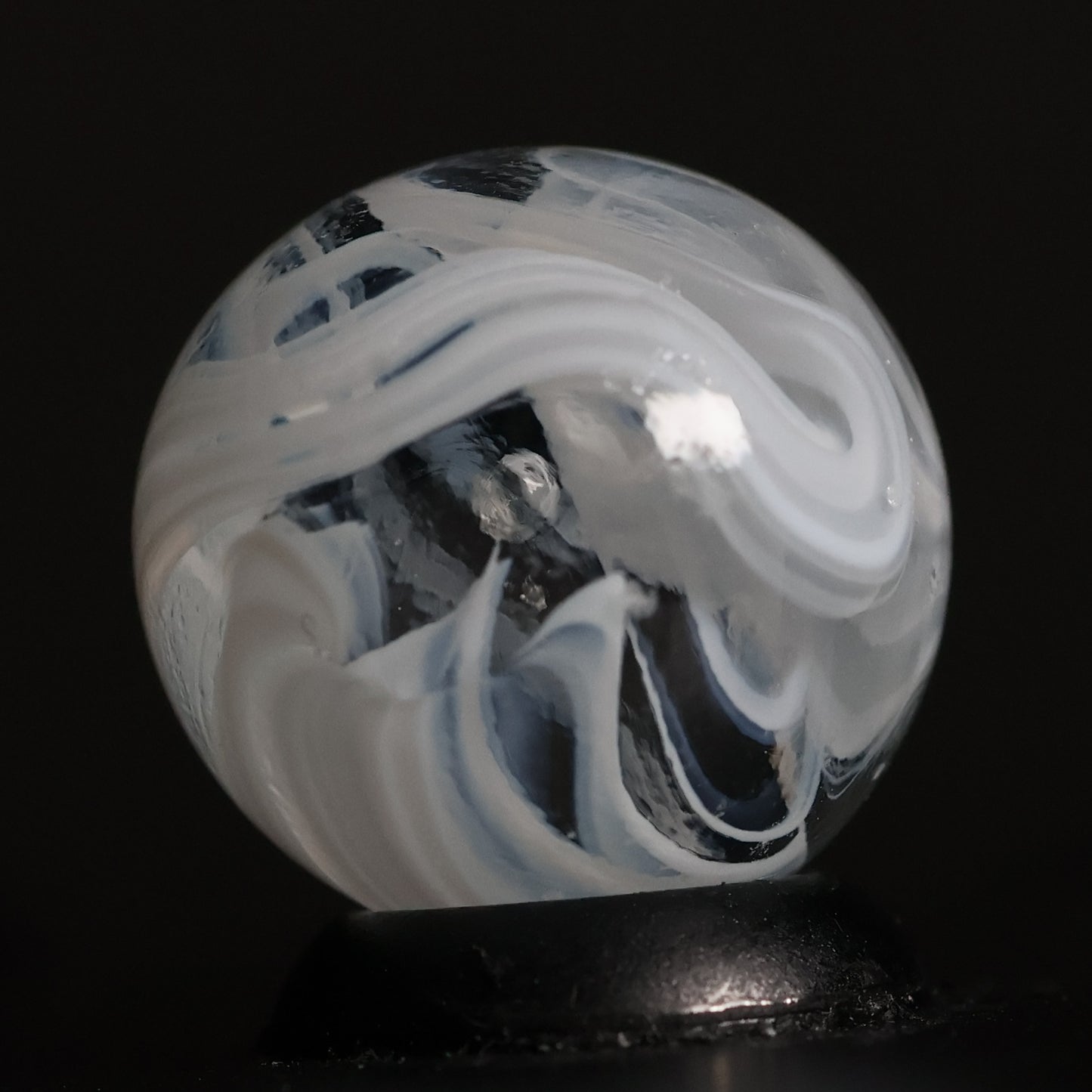 5/8" Swirl or Slag? Marble Clear & white NM+