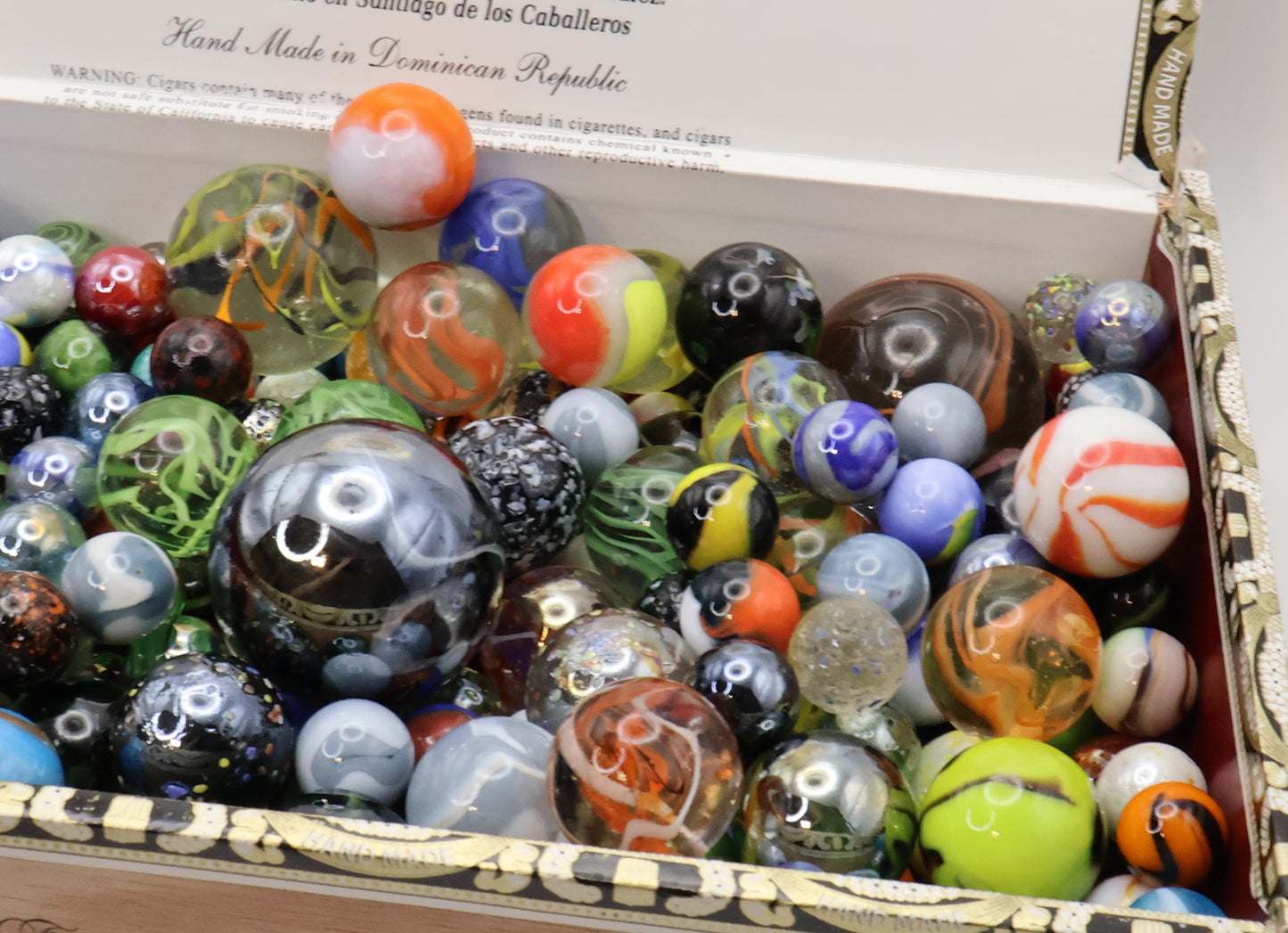 5lb Cigar Box full of all Vacor de Mexico Marbles - variety NM-M