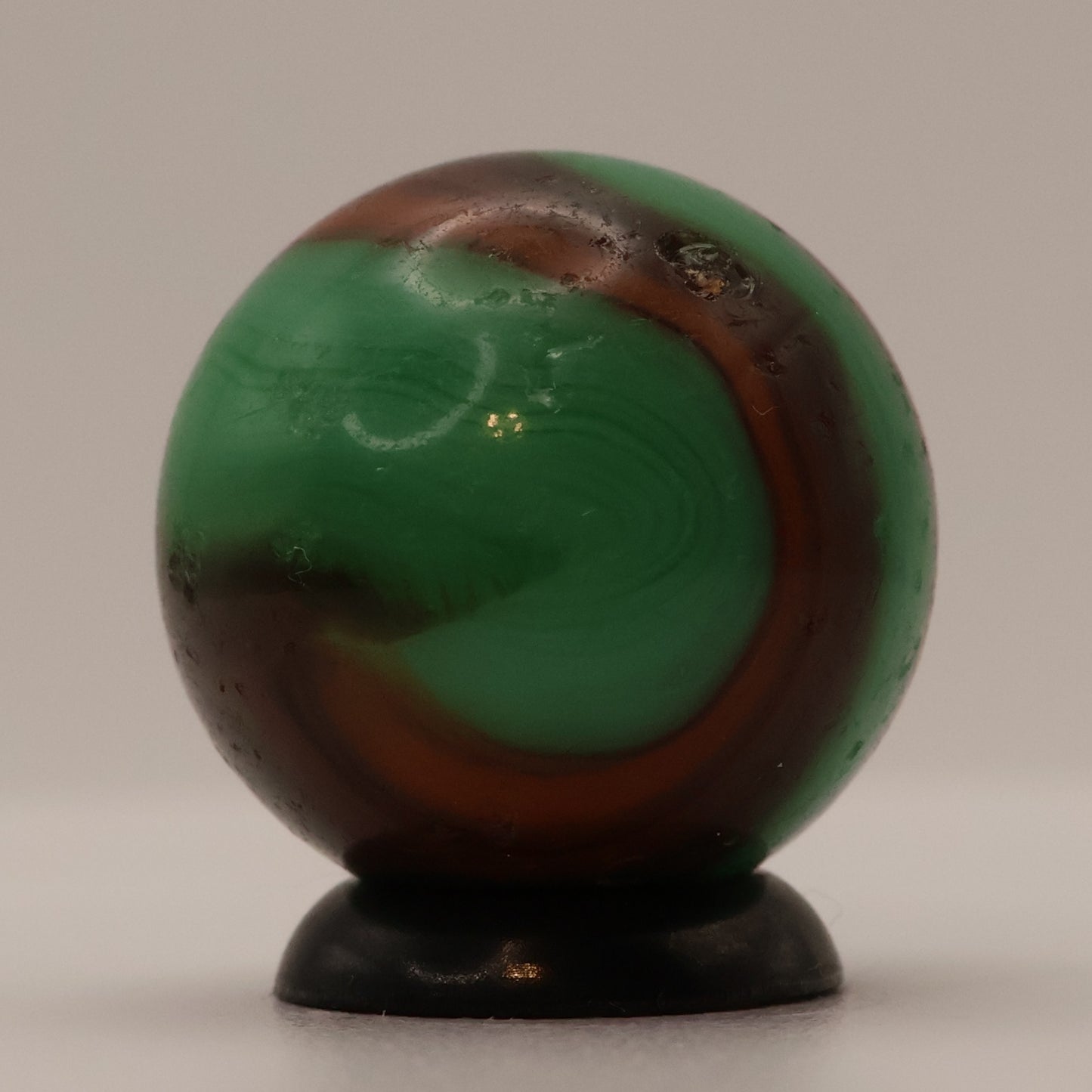 11/16" Akro Agate Marble Special Corkscrew green, orange, brown NM-