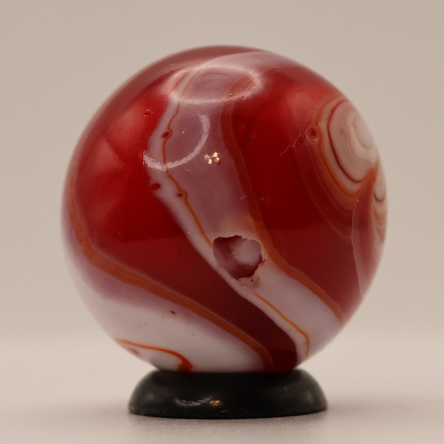 7/8" Red Slag Marble w/drizzle NM+ Gorgeous!