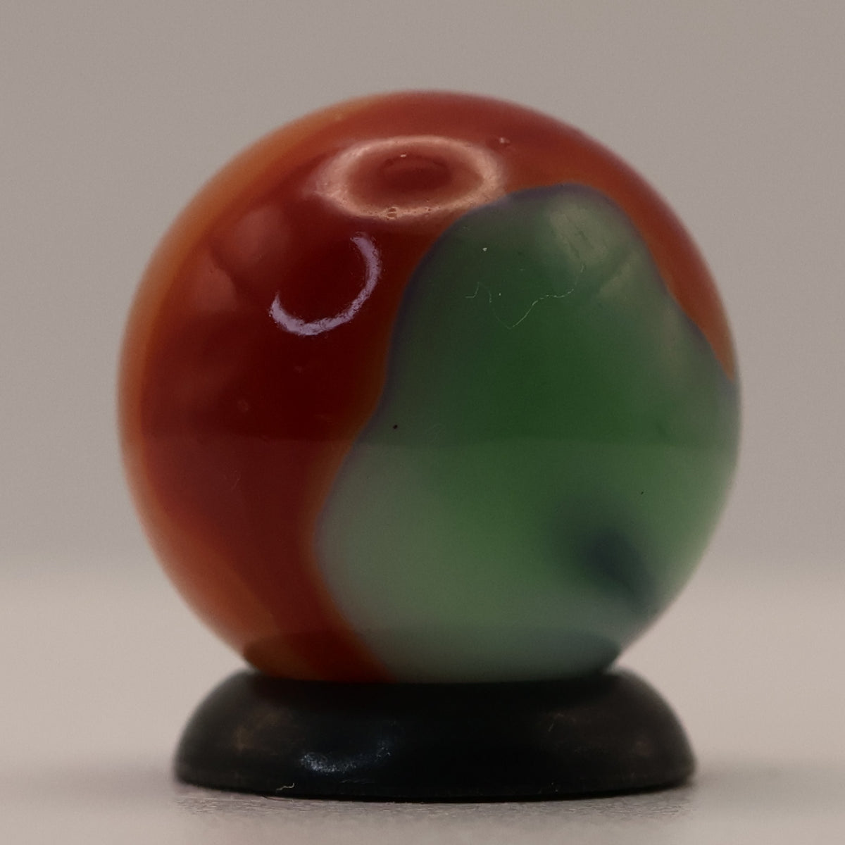 5/8" Vitro Agate drippy PARAKEET Marble MINT