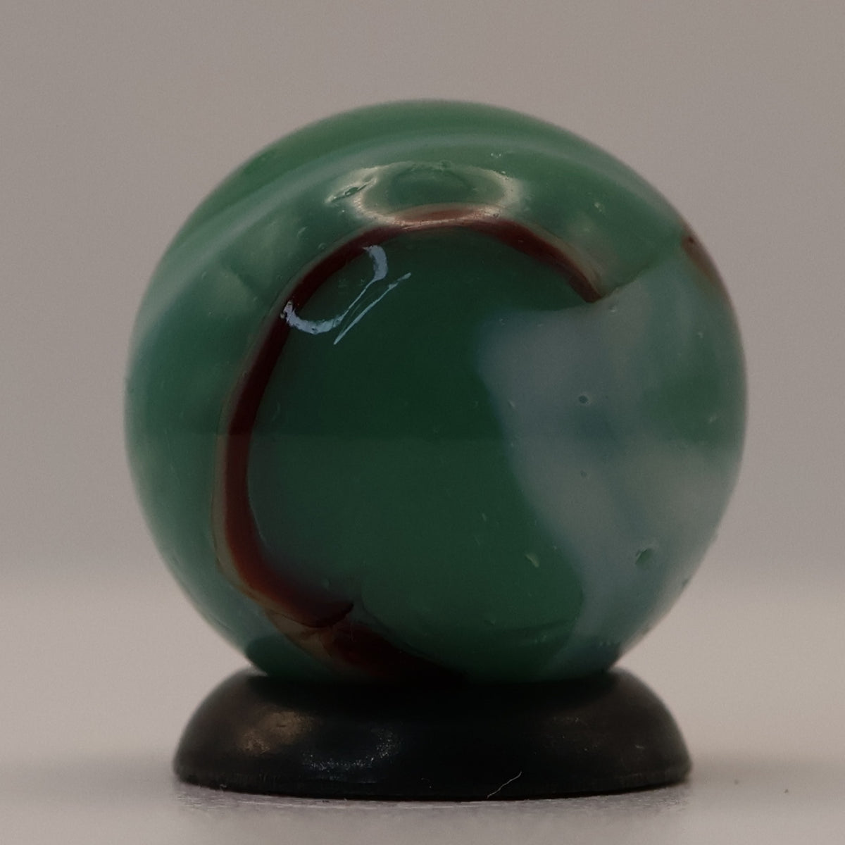5/8" Peltier Rainbo Marble NM