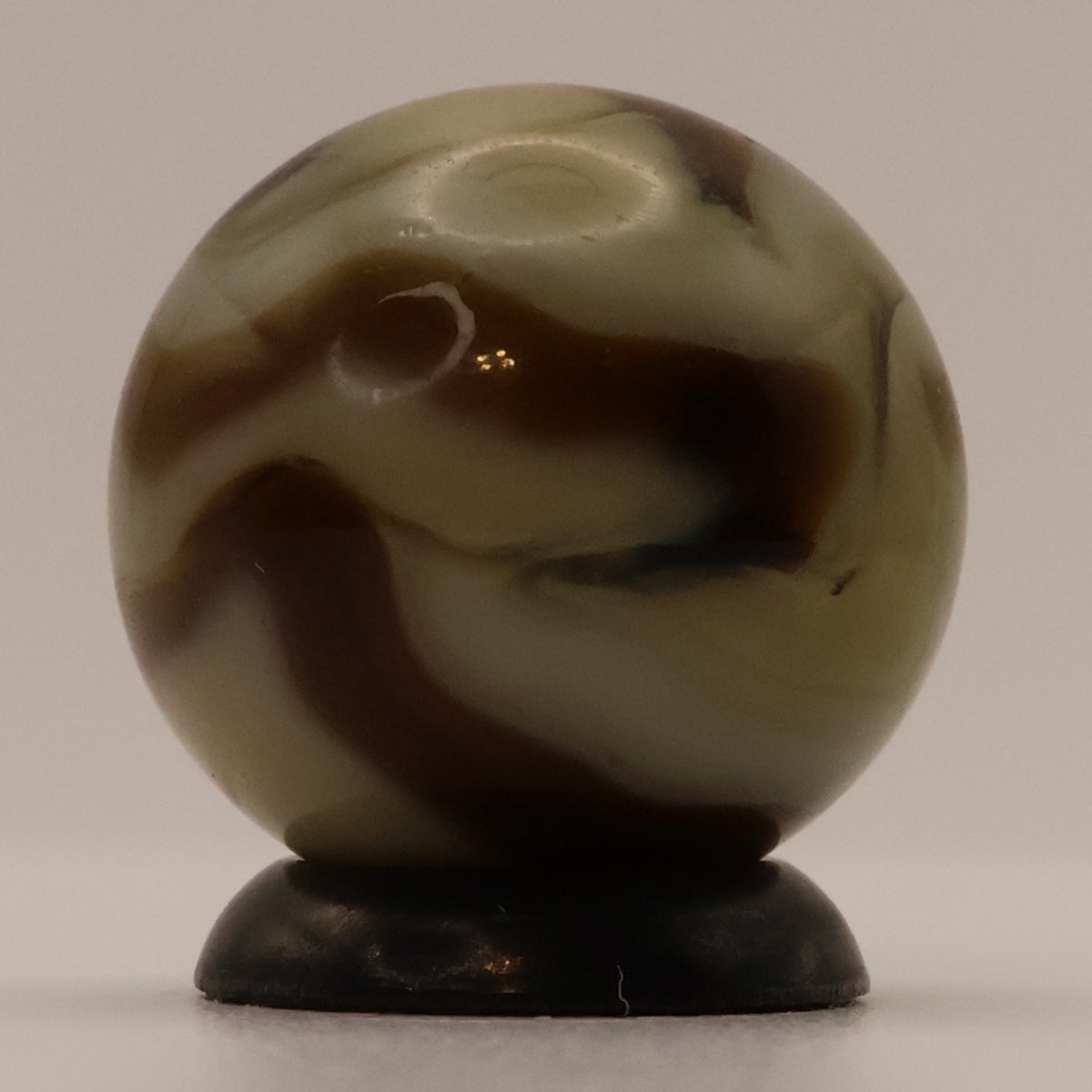 5/8" Swirl Marble MINT