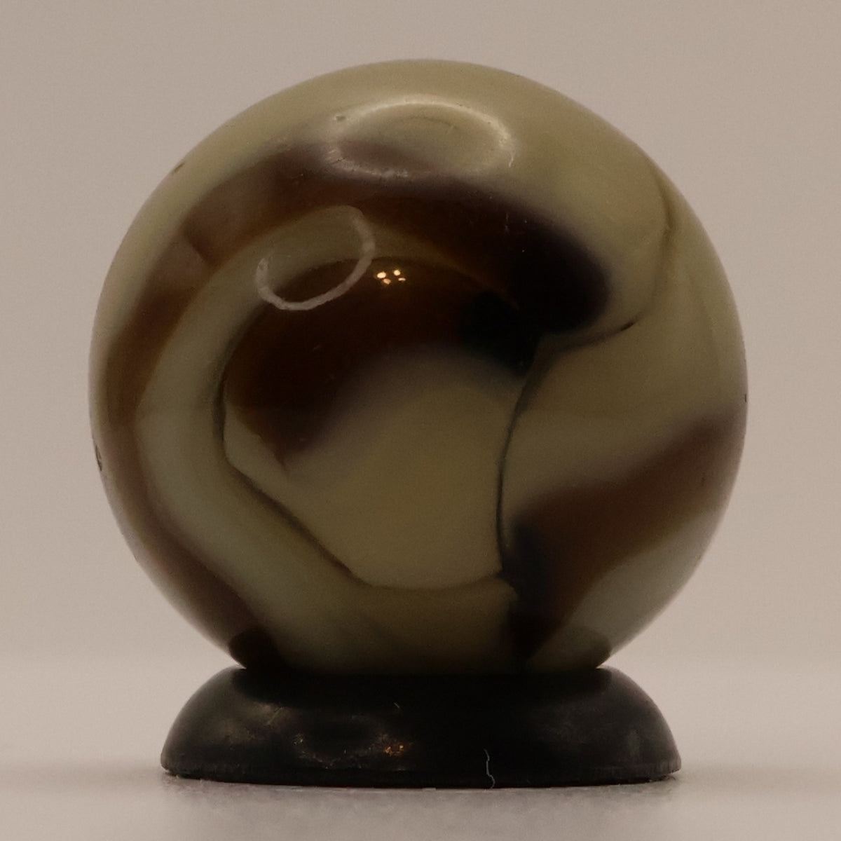 5/8" Swirl Marble MINT