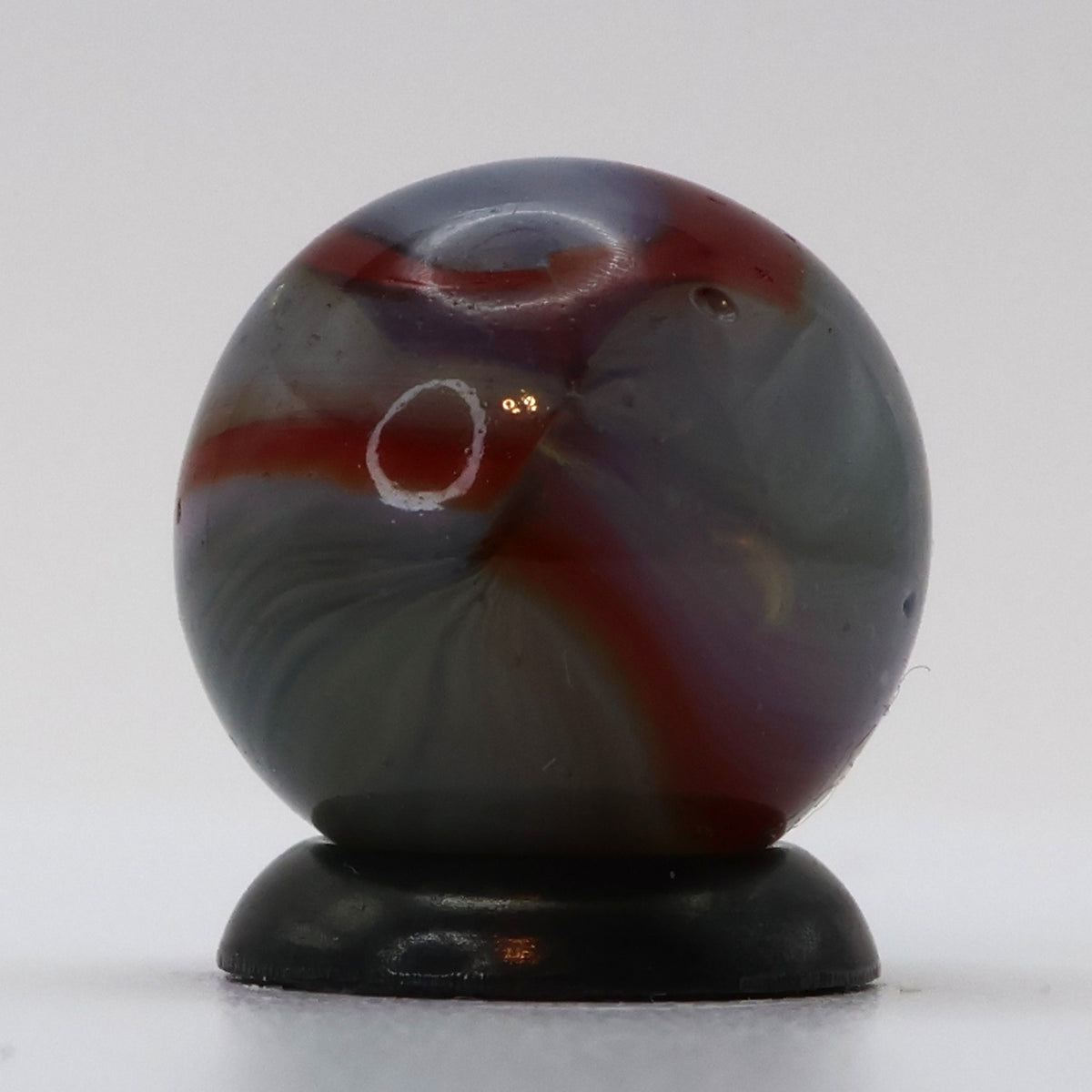 9/16" Peltier Rainbo Marble Translucent Gray & Red Ribbons M-