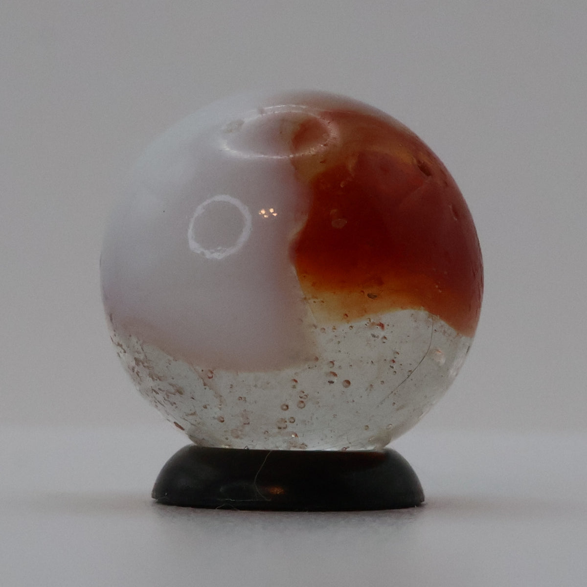 3/4" Peltier Rainbo Marble Bubbly red & white NM