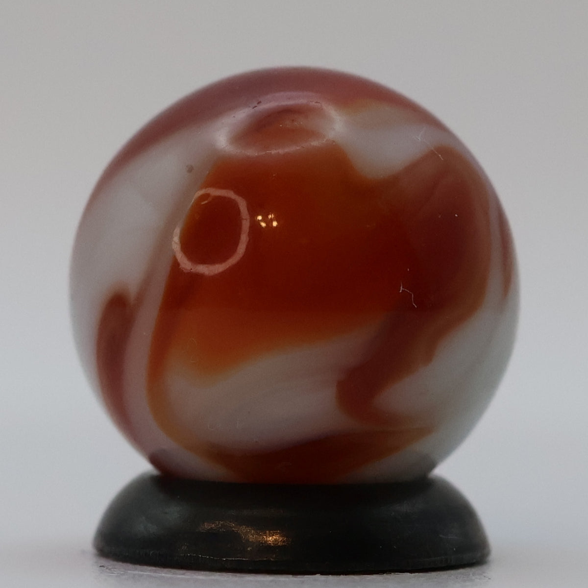 5/8" closer 9/16" Swirl marble Cream & Red Drizzle NM++