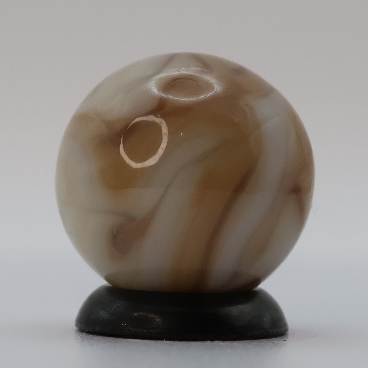 5/8" Swirl Marble Peach Cream and Minor Oxblood NM+