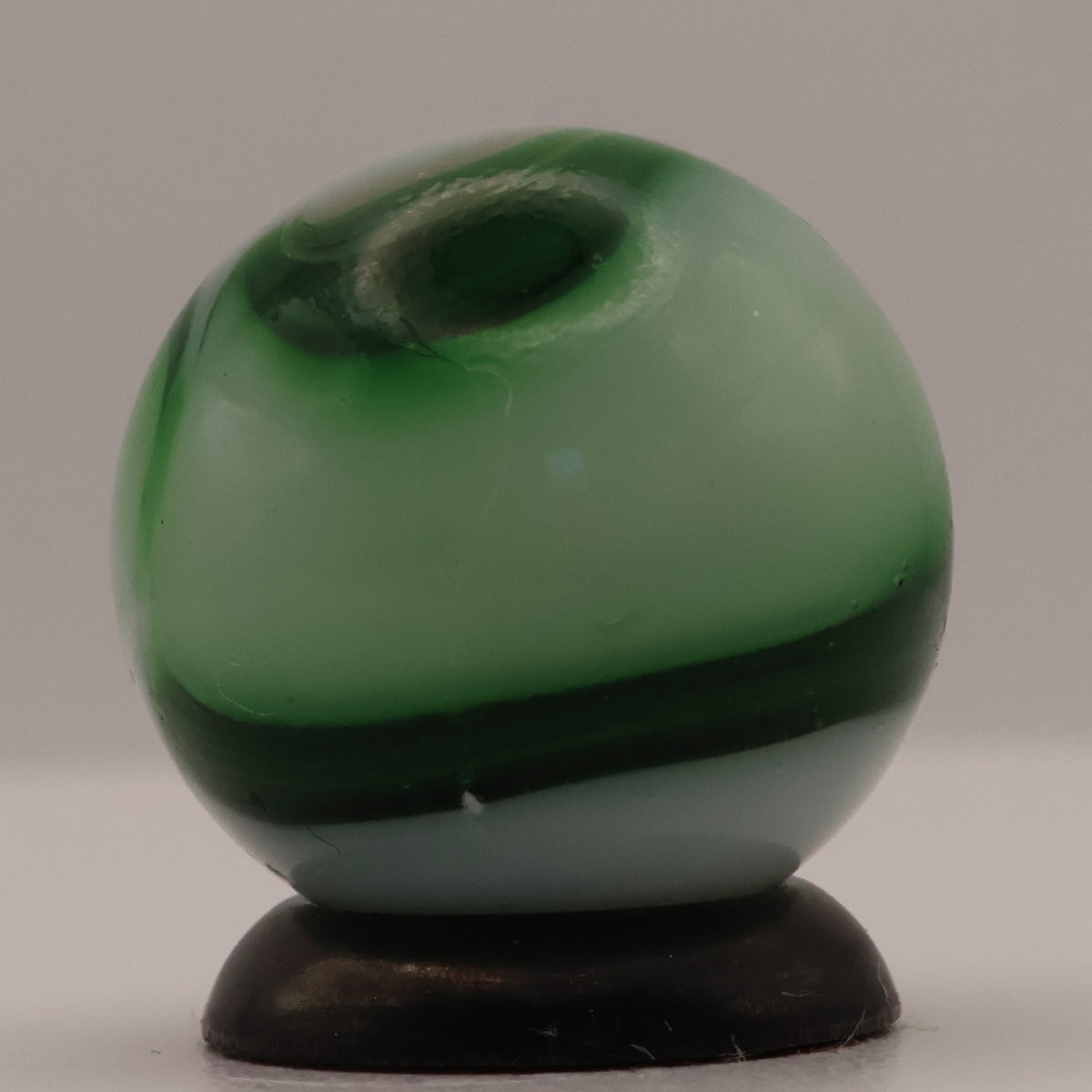 5/8" Peltier Rainbo Green & White URANIUM M-