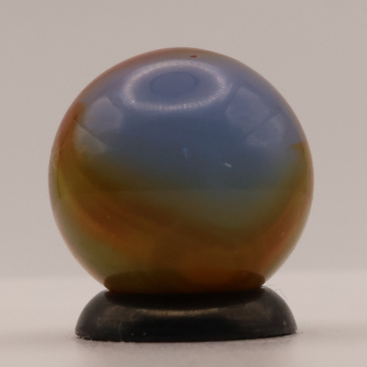 5/8 Peltier Rainbo Marble MINT