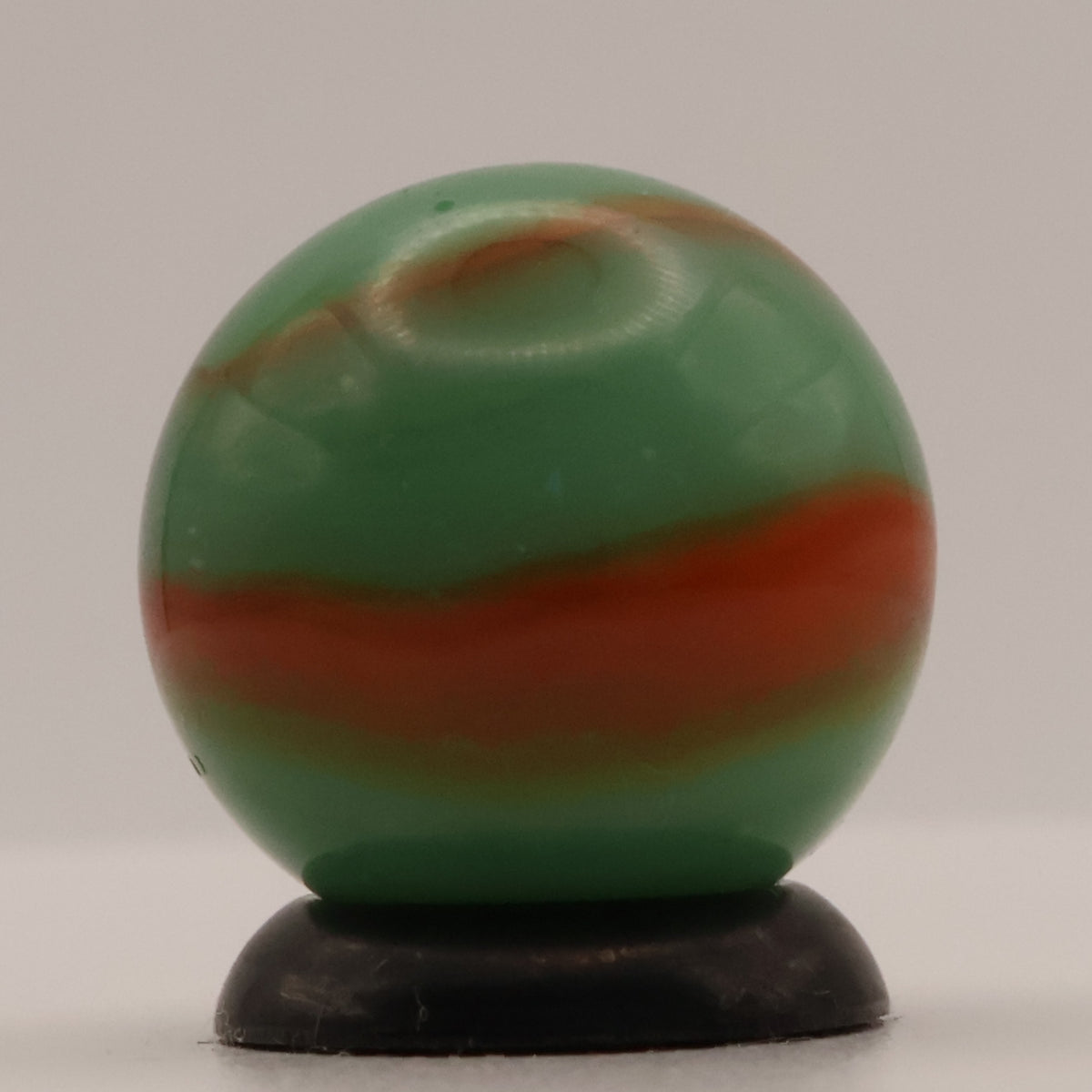 5/8" Peltier Rainbo Marble Green & Orange UV M-