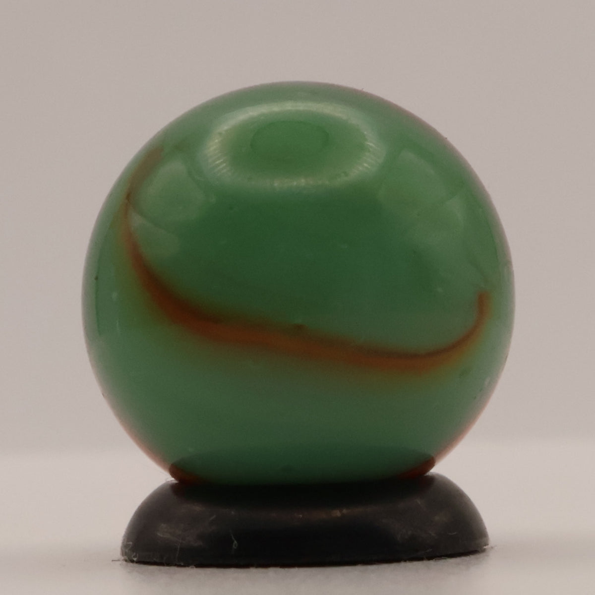 5/8" Peltier Rainbo Marble Green & Orange UV M-