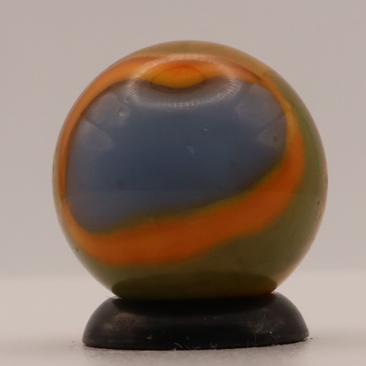 5/8" Peltier Rainbo Marble M-