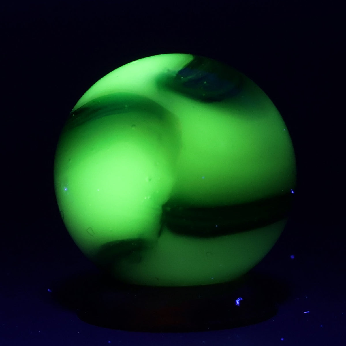 5/8" Peltier Rainbo Green & White URANIUM M-