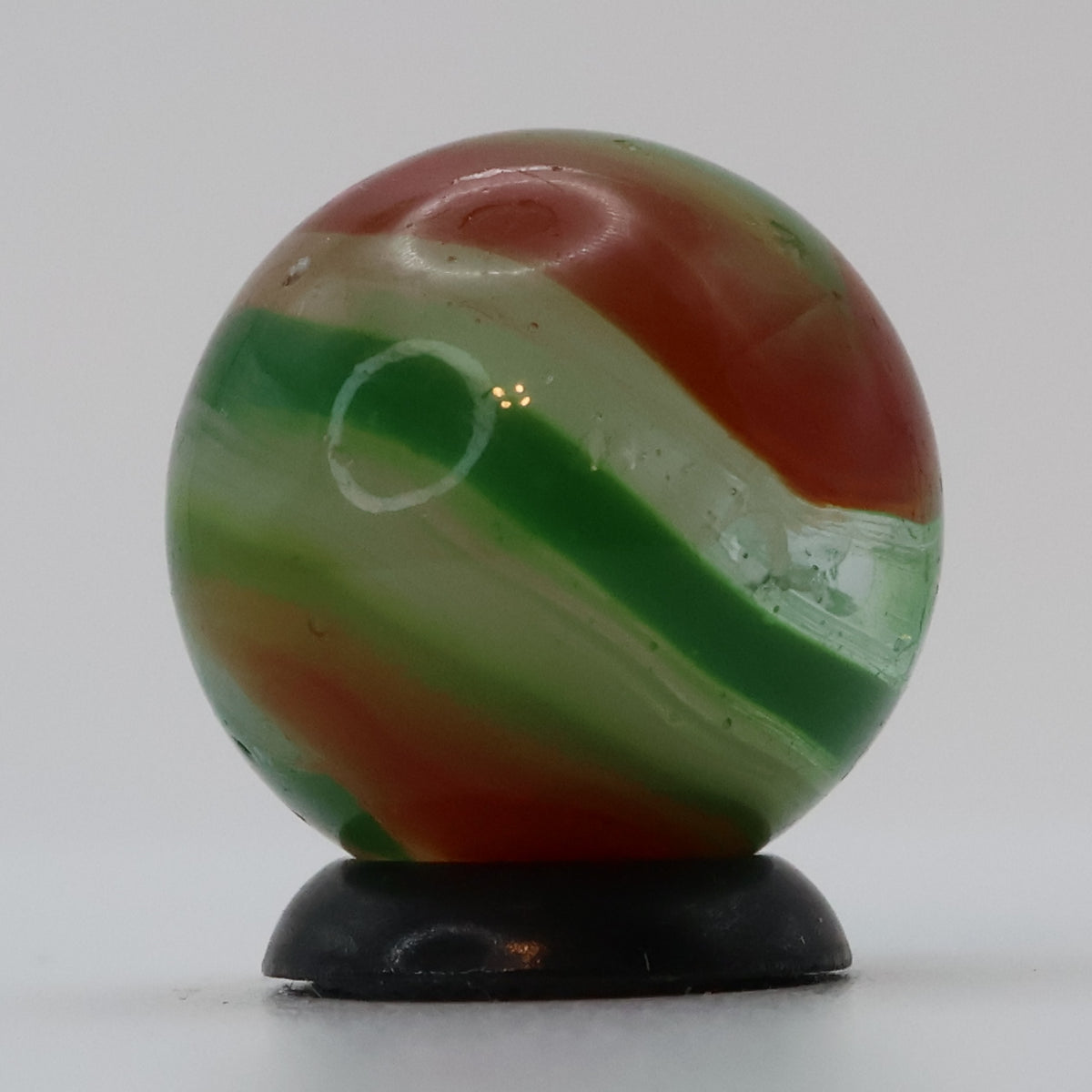 5/8" Akro Agate Popeye Blended Christmas Colors - tri-color NM