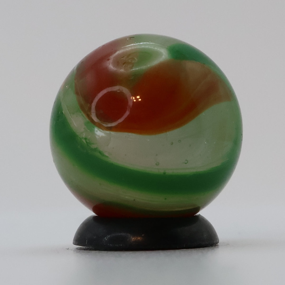 5/8" Akro Agate Popeye Blended Christmas Colors - tri-color NM