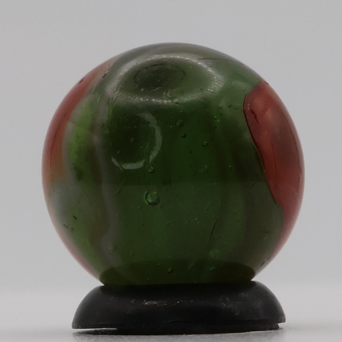 5/8" Peltier Rainbo Marble 7up MINT