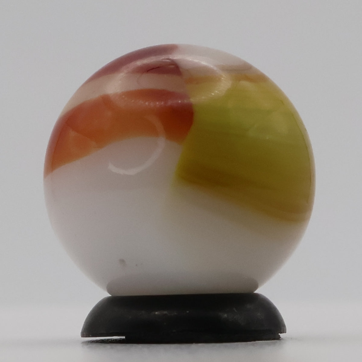 11/16" Peltier Rainbo Ketchup & Mustard Marble MINT